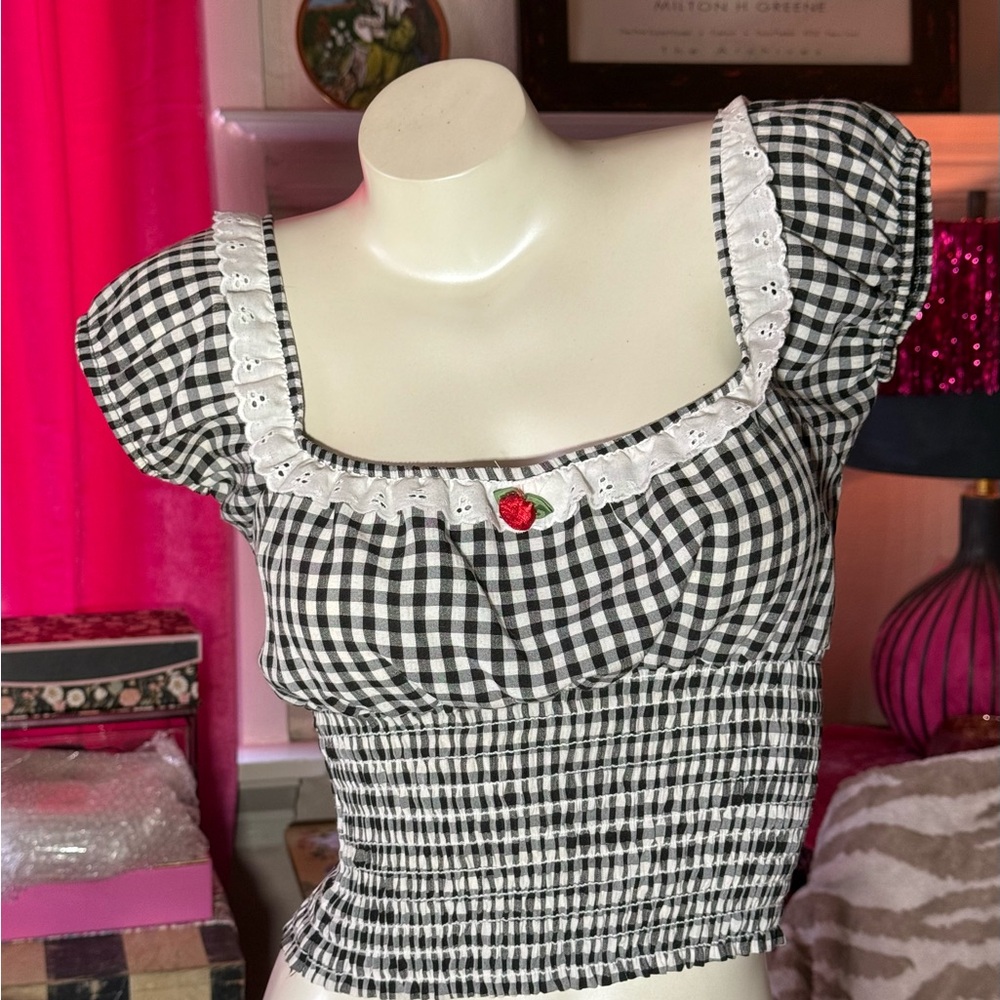 VTG Original Dixiefried Black & White Gingham Crop Top with Eyelet Lace Trim Sm